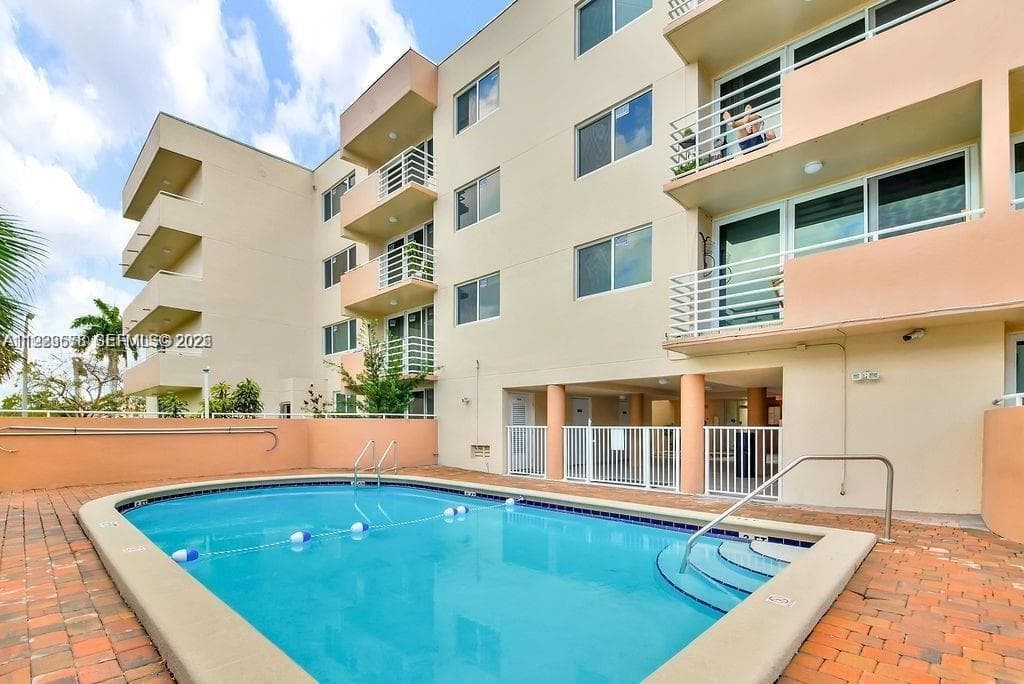 BELINDA GARDENS CONDO · #201 in Miami - Photo 13