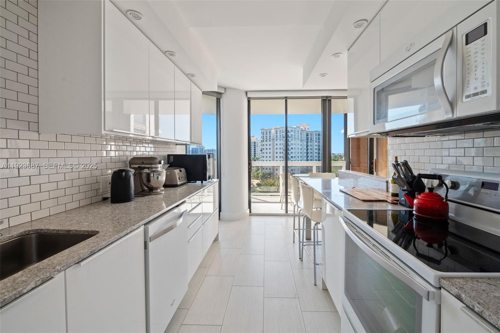 THE LANDMARK CONDO · #904 in Aventura - Photo 3