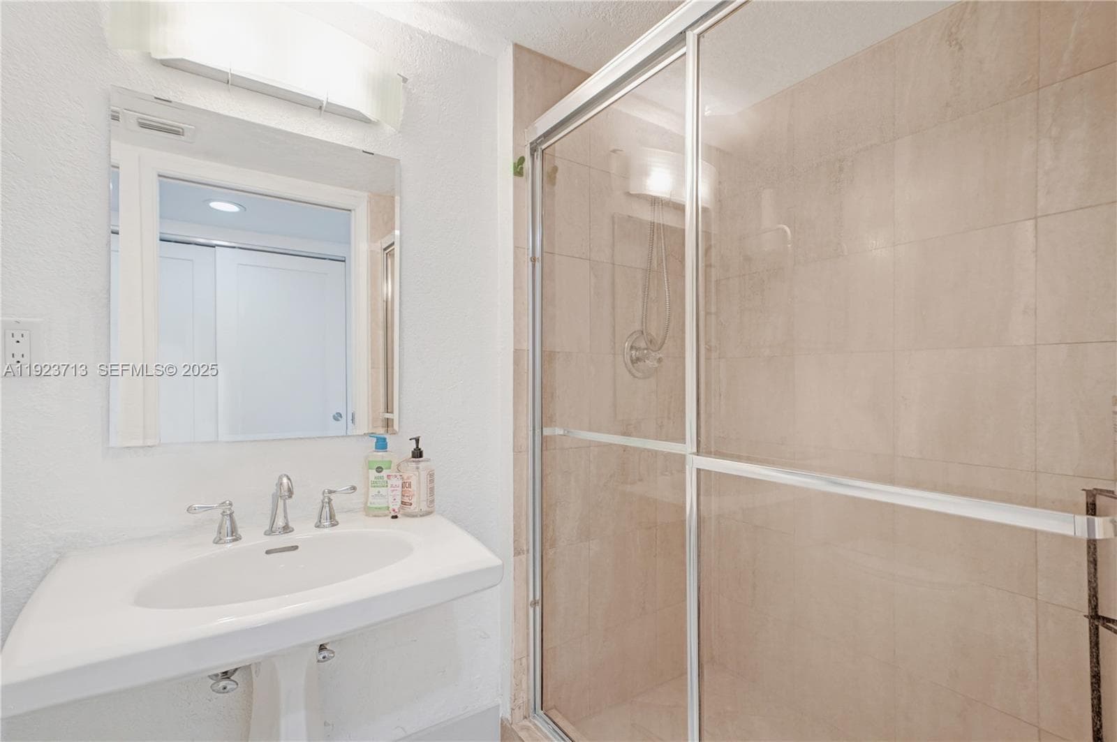 Mystic Pointe Tower 300 · #507 in Aventura - Photo 36