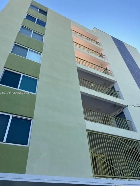 DOMINO ONE CONDO · #2D in Miami Beach - Photo 3