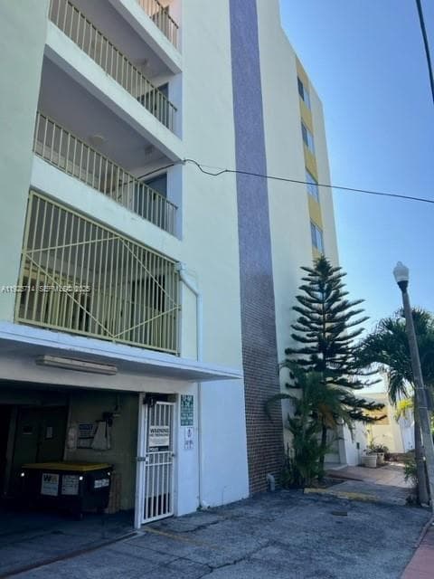 DOMINO ONE CONDO · #2D in Miami Beach - Photo 4