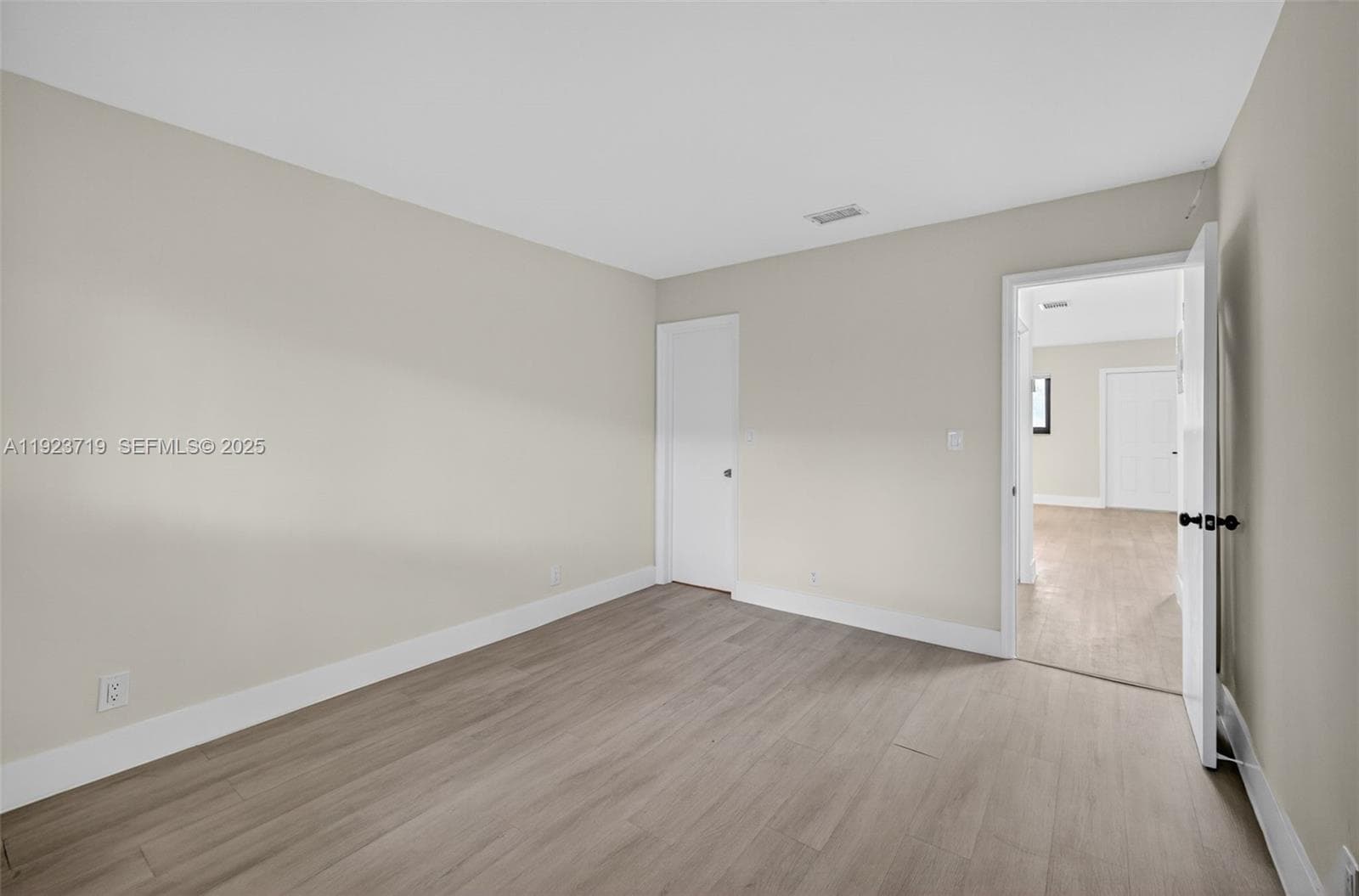 615 Ne 26TH St · #8 in Wilton Manors - Photo 14