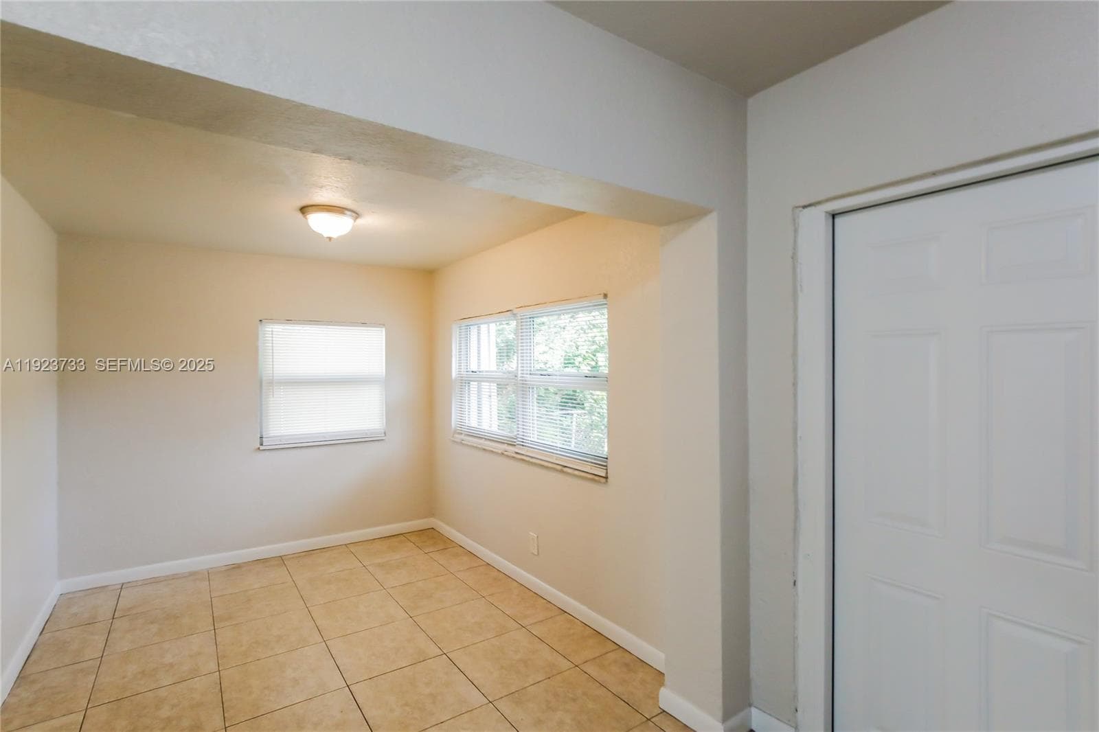 5288 N Andrews Ave #0 photo 6