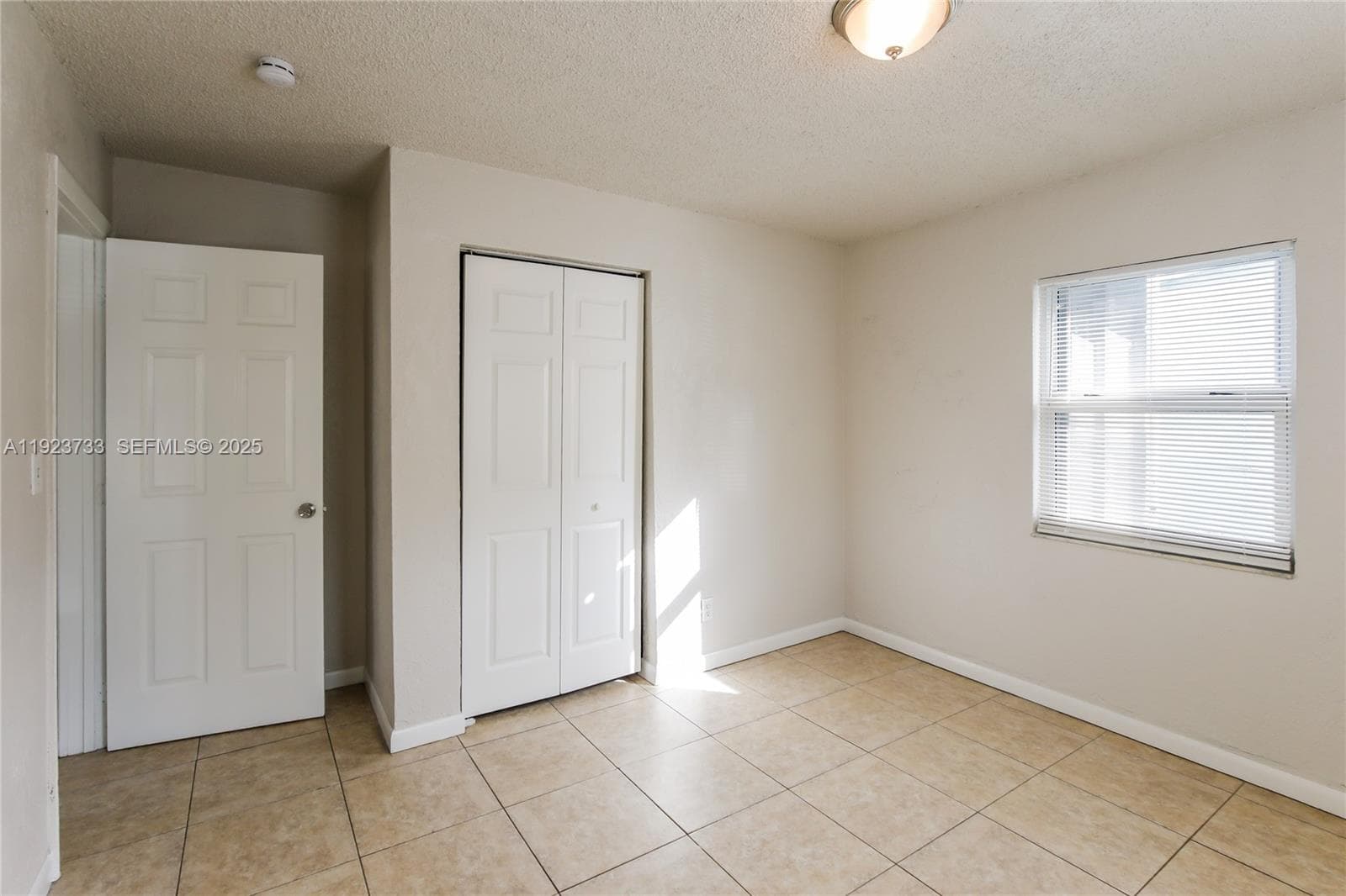 5288 N Andrews Ave #0 photo 12
