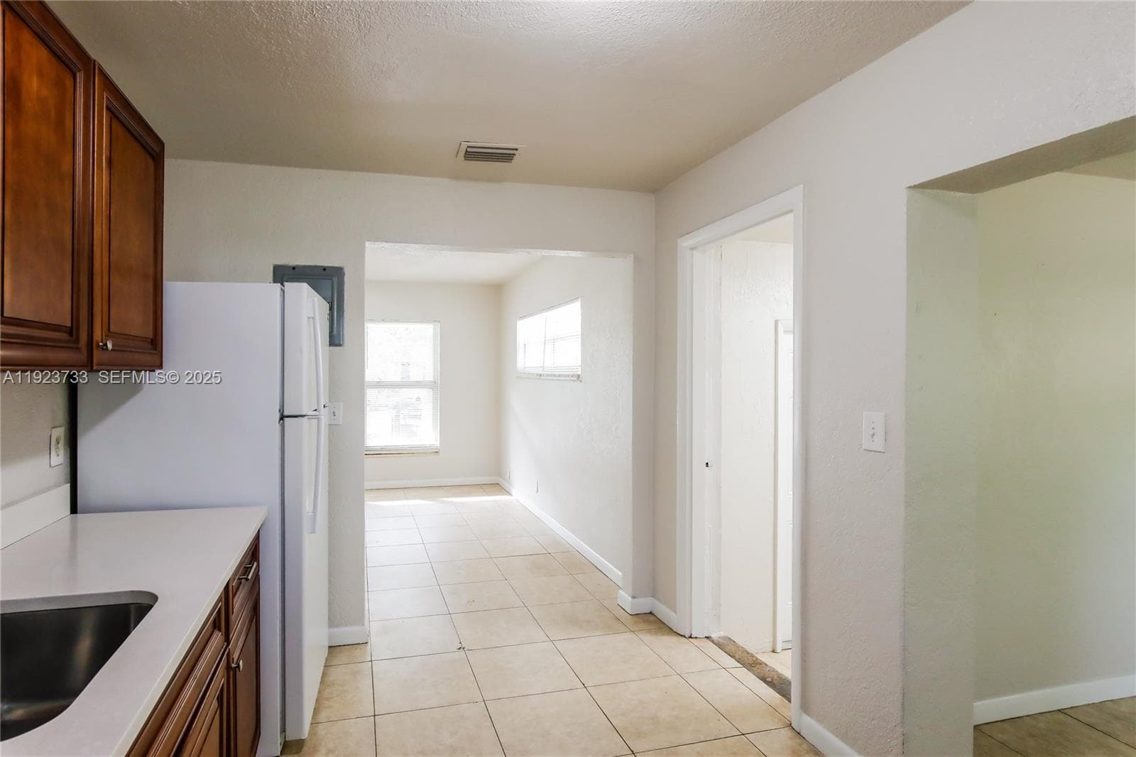 5288 N Andrews Ave #0 photo 8