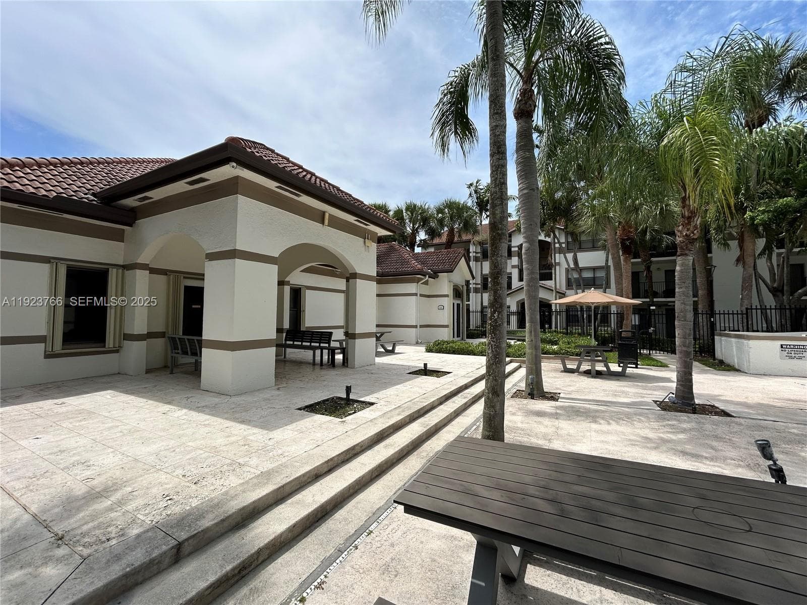 HOLLYWOOD PARC CONDOMINIU · #15-2 in Hollywood - Photo 13