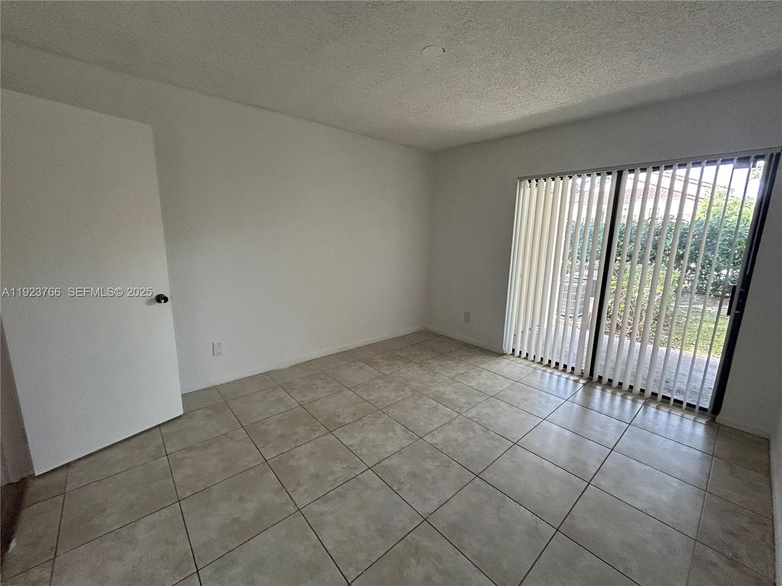HOLLYWOOD PARC CONDOMINIU · #15-2 in Hollywood - Photo 5