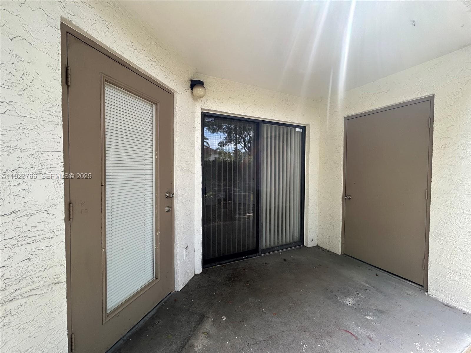 HOLLYWOOD PARC CONDOMINIU · #15-2 in Hollywood - Photo 9