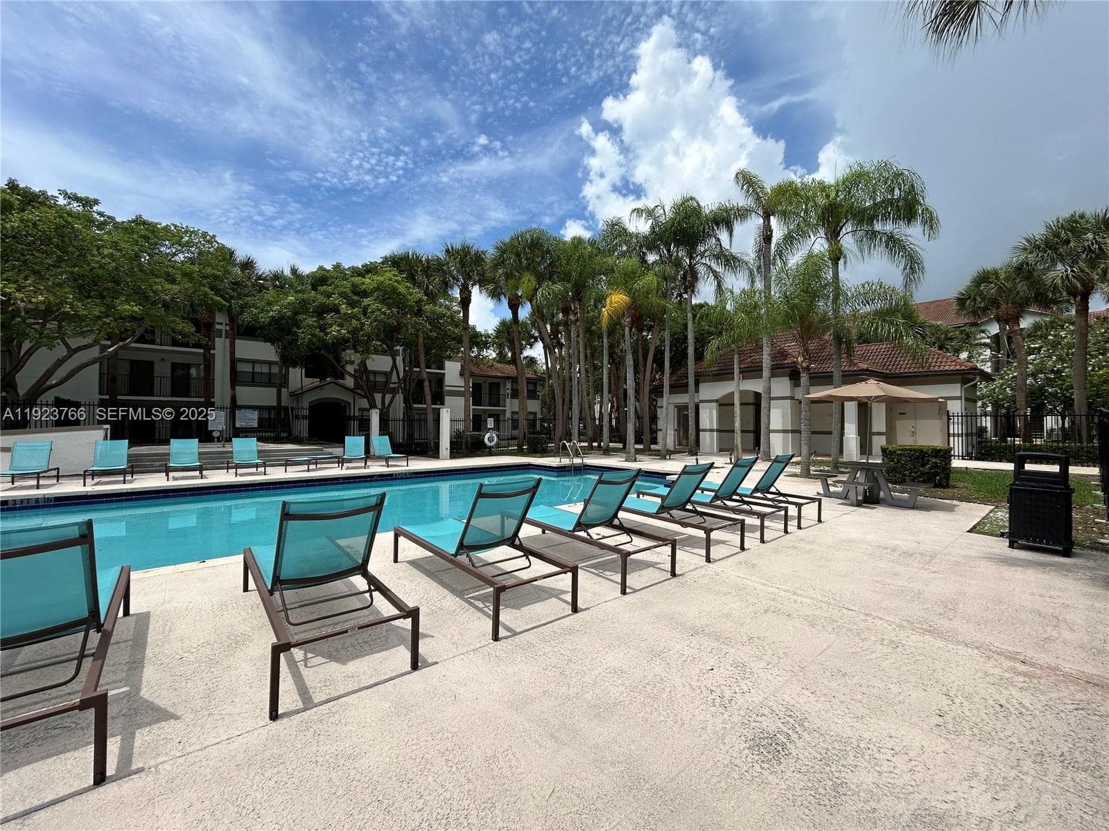 HOLLYWOOD PARC CONDOMINIU · #15-2 in Hollywood - Photo 14