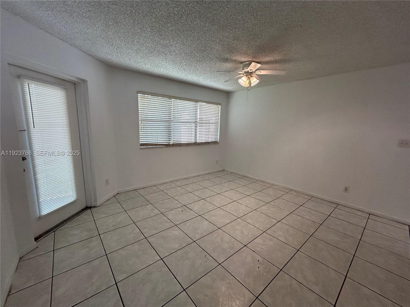 HOLLYWOOD PARC CONDOMINIU · #15-2 in Hollywood - Photo 4