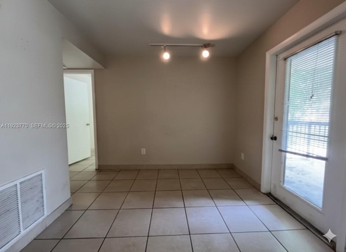 PALM AIRE GARDENS CONDO · #15 in Pompano Beach - Photo 13