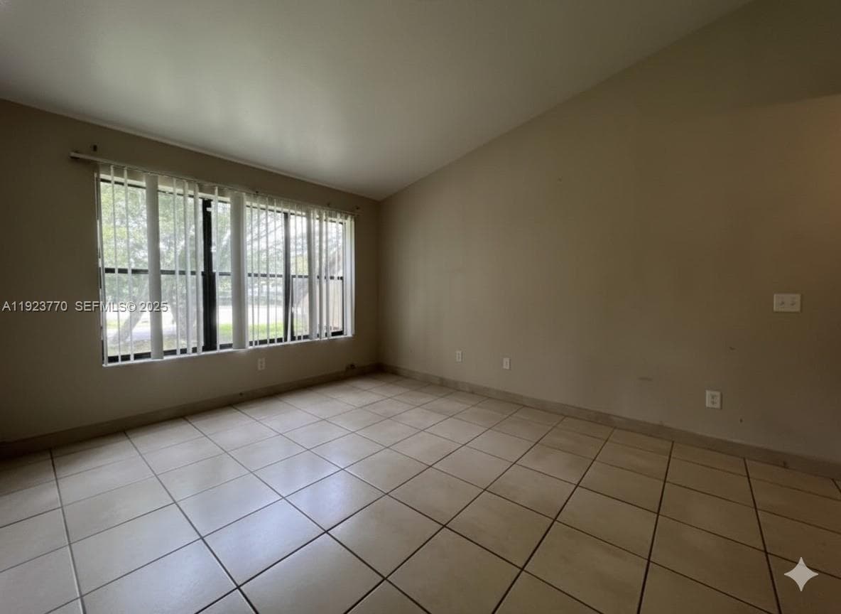 PALM AIRE GARDENS CONDO · #15 in Pompano Beach - Photo 9