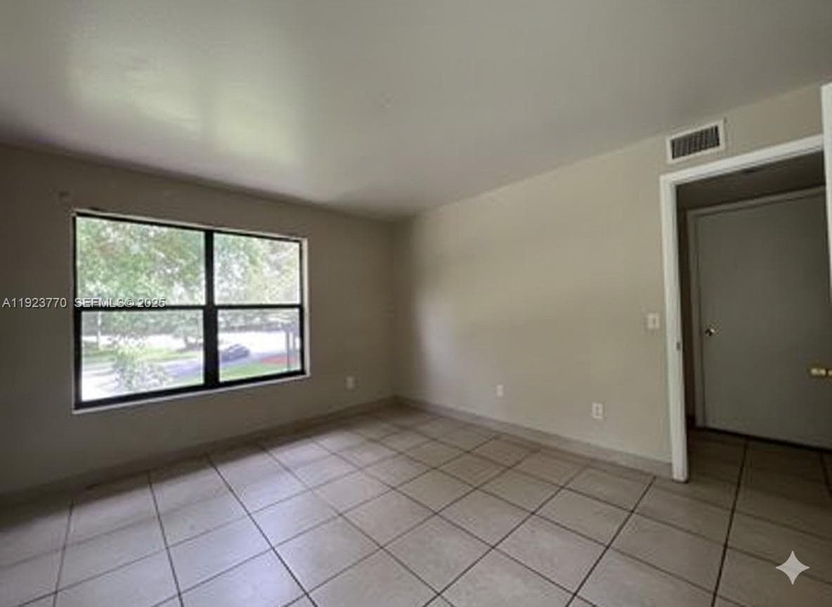 PALM AIRE GARDENS CONDO · #15 in Pompano Beach - Photo 15