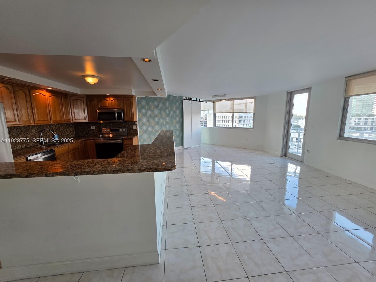 BURLEIGH HOUSE CONDO · #725 in Miami Beach - Photo 8