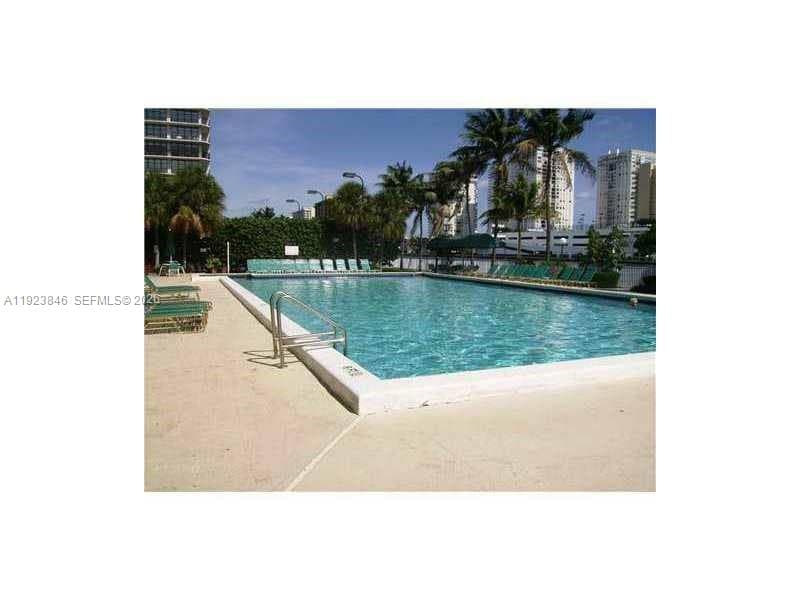 OCEANVIEW PARK CONDO · #124 in Hallandale Beach - Photo 20