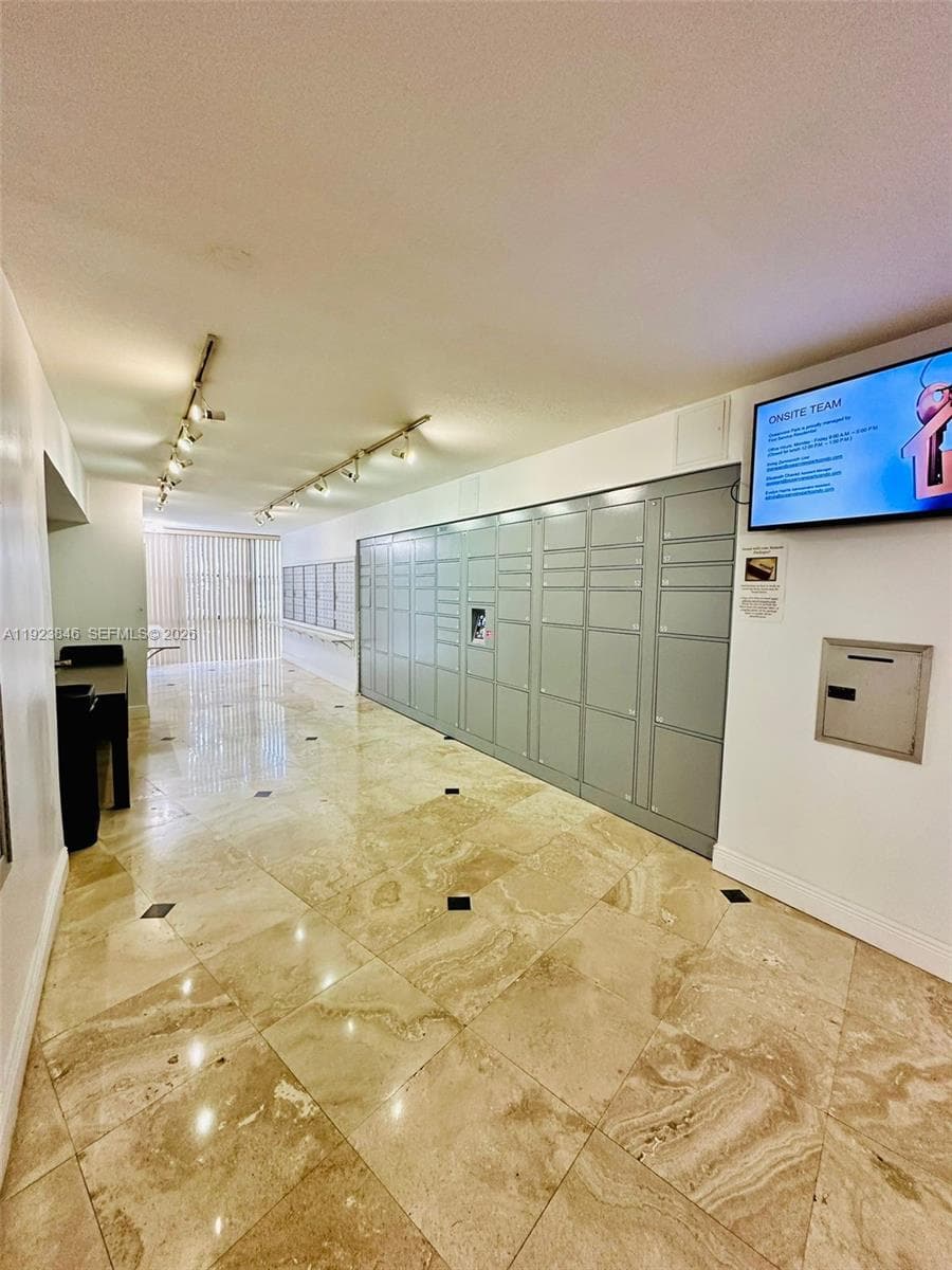 OCEANVIEW PARK CONDO · #124 in Hallandale Beach - Photo 18