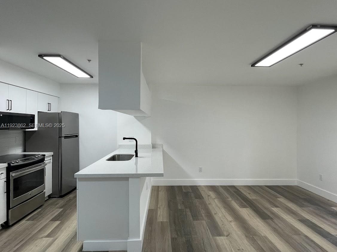 PINEHURST CLUB CONDO · #4-306 in Hollywood - Photo 6