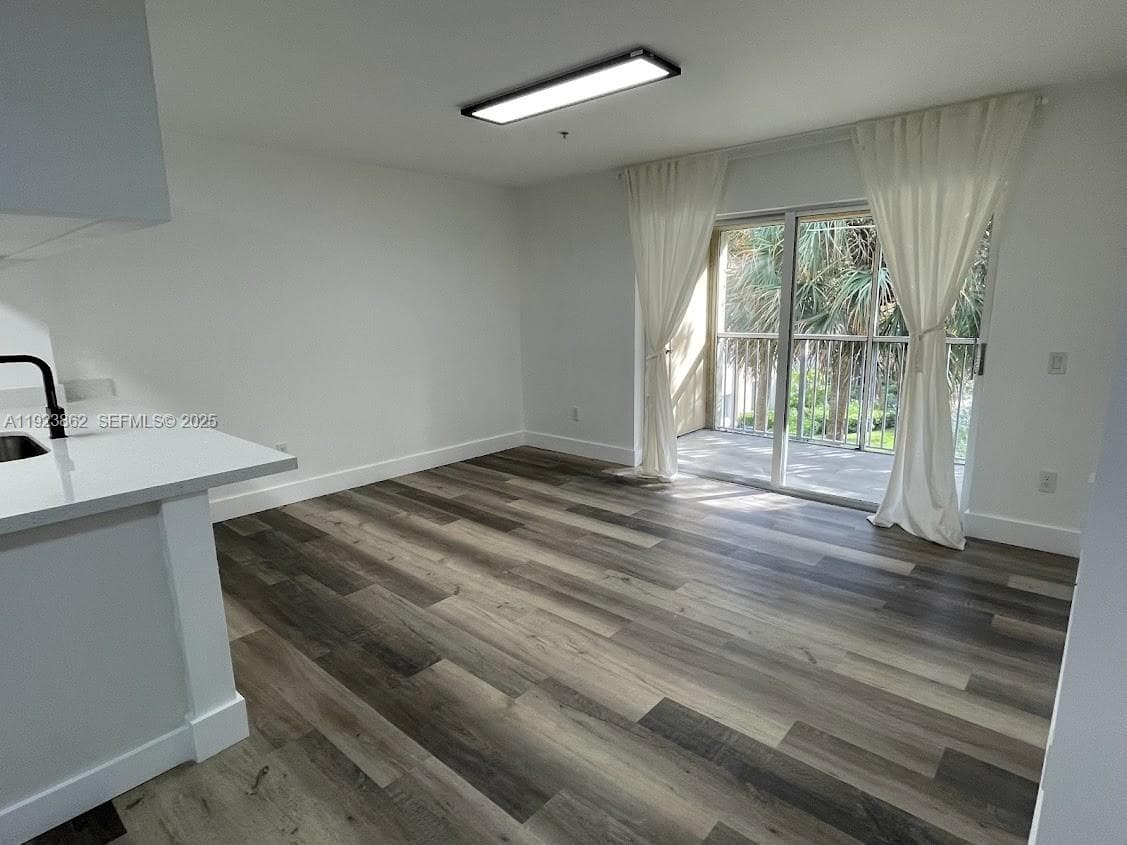 PINEHURST CLUB CONDO · #4-306 in Hollywood - Photo 8