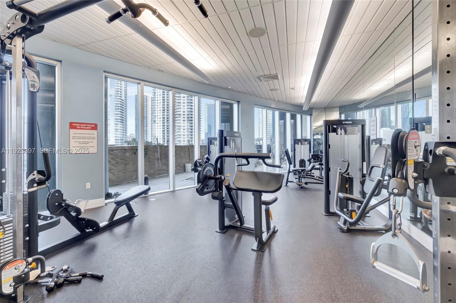 Latitude on the River · #1612 in Miami - Photo 4