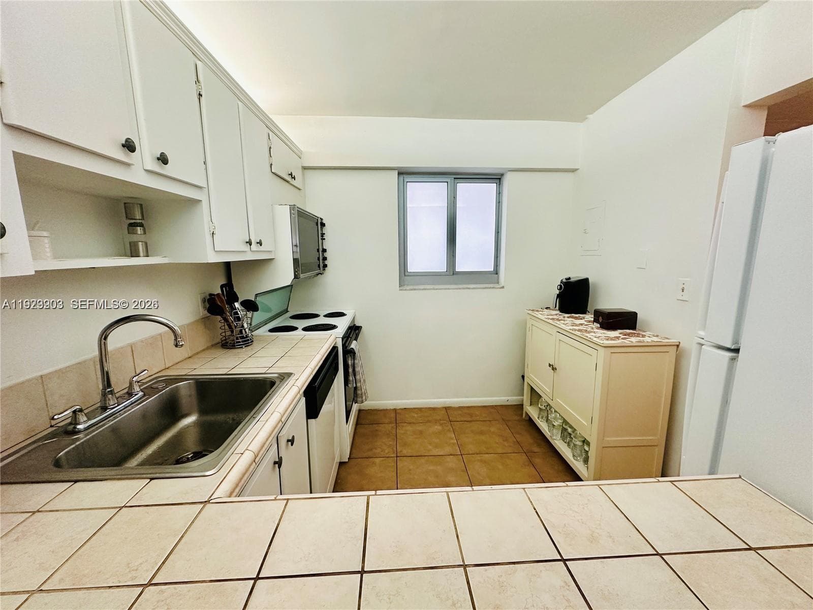 PALMS OF ALTON ROAD CONDO · #502 in Miami Beach - Photo 9