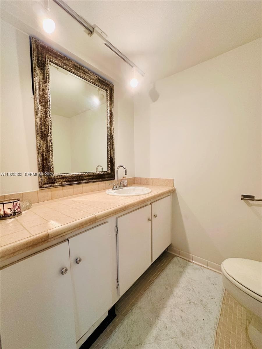 PALMS OF ALTON ROAD CONDO · #502 in Miami Beach - Photo 14