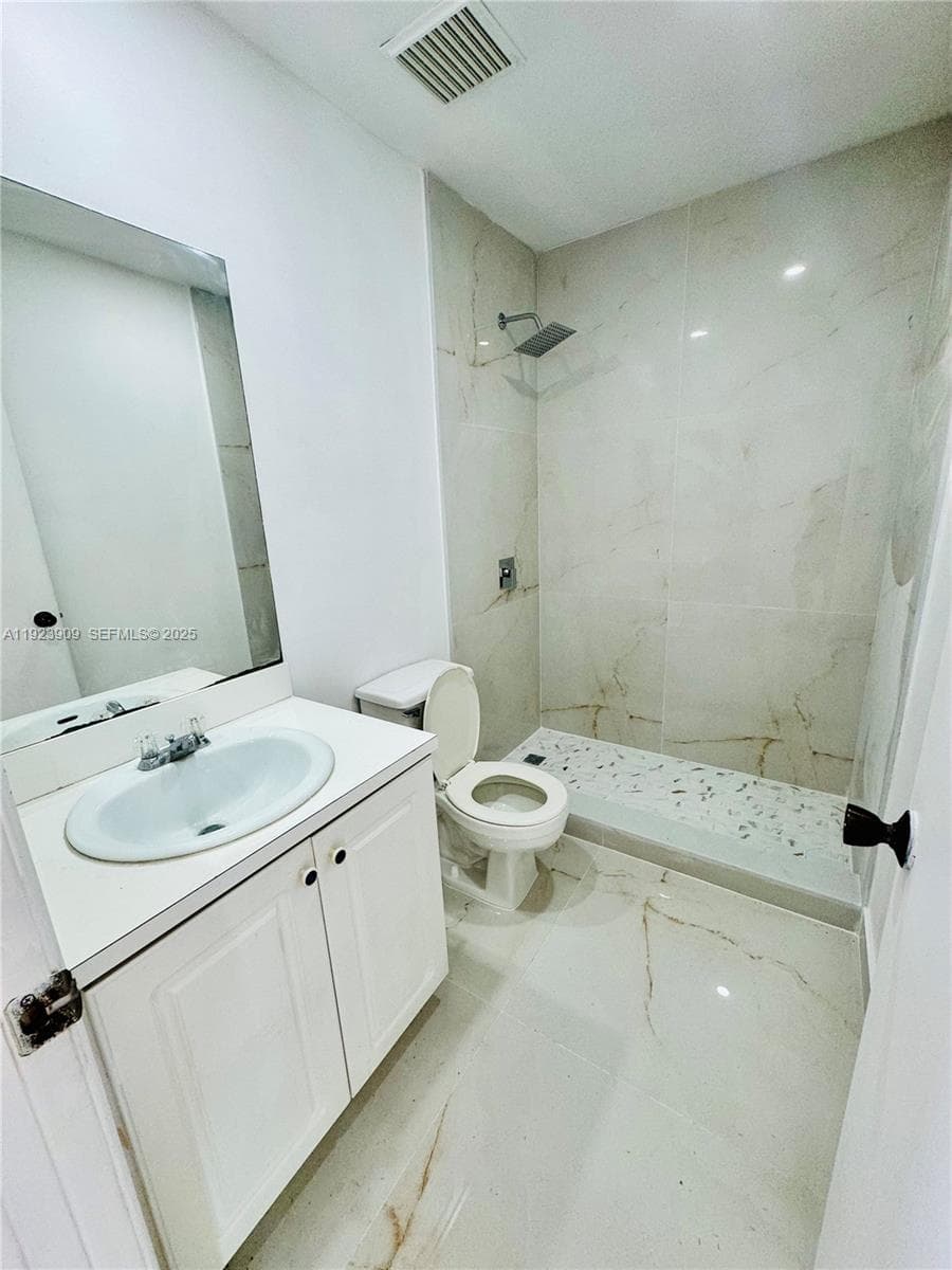 PASEO REAL CONDO · #208 in Miami - Photo 9