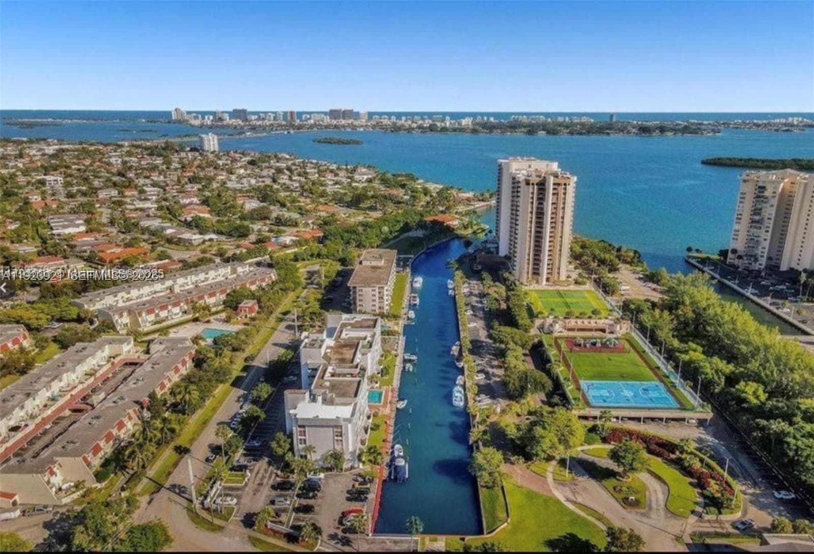 CRICKET CLUBHOUSE CONDO · #405 in Miami - Photo 2