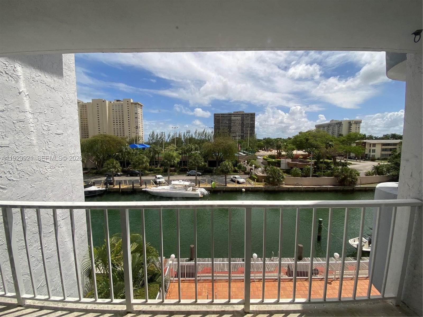 CRICKET CLUBHOUSE CONDO · #405 in Miami - Photo 3