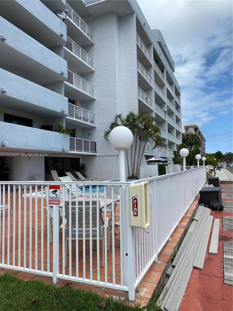 CRICKET CLUBHOUSE CONDO · #405 in Miami - Photo 30