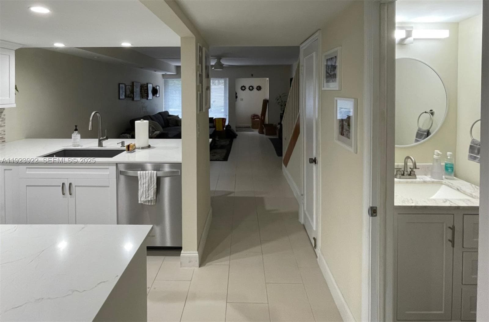 OCEAN BAY CLUB CONDO · #28 in Lauderdale By The Sea - Photo 2