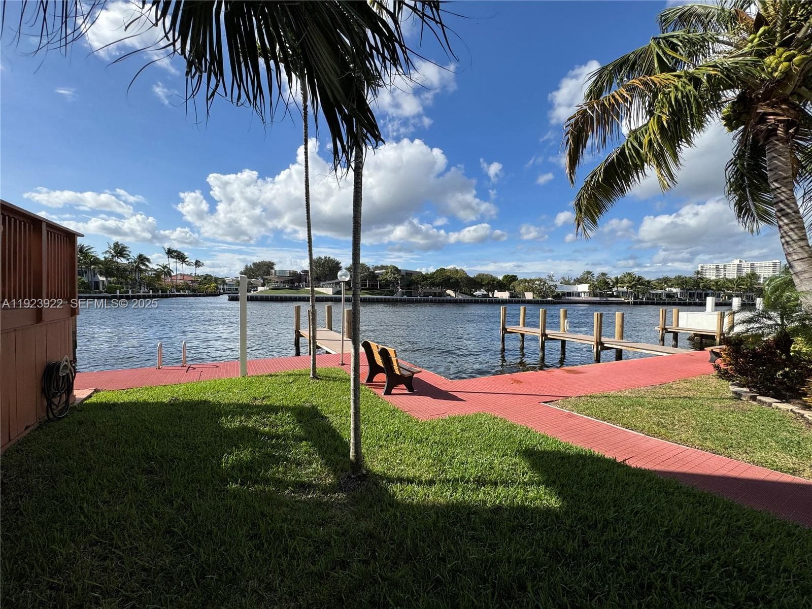 Community Dock for drop off and pick up