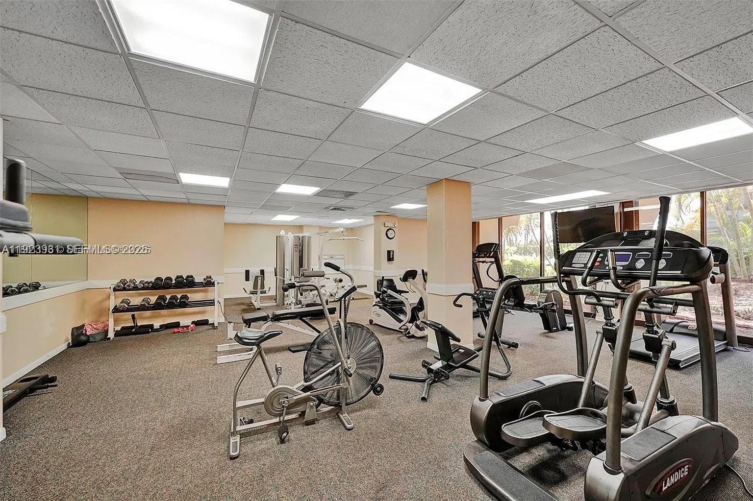 EMERALD HILLS · #206 in Hollywood - Photo 19