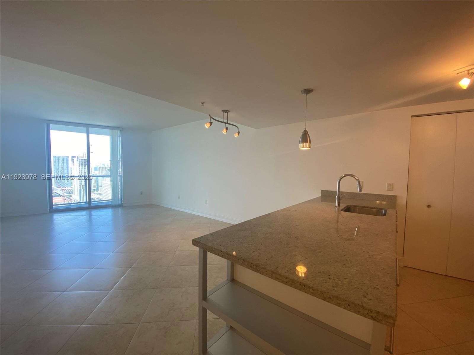 Latitude on the River · #3607 in Miami - Photo 5