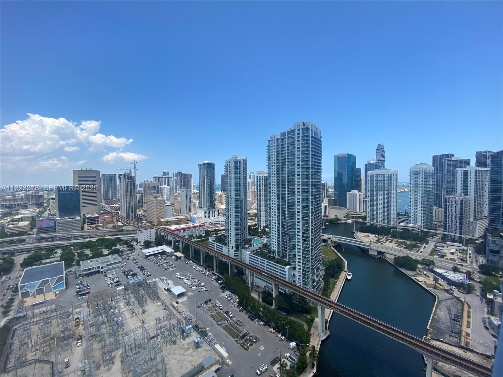 Latitude on the River · #3607 in Miami - Photo 14