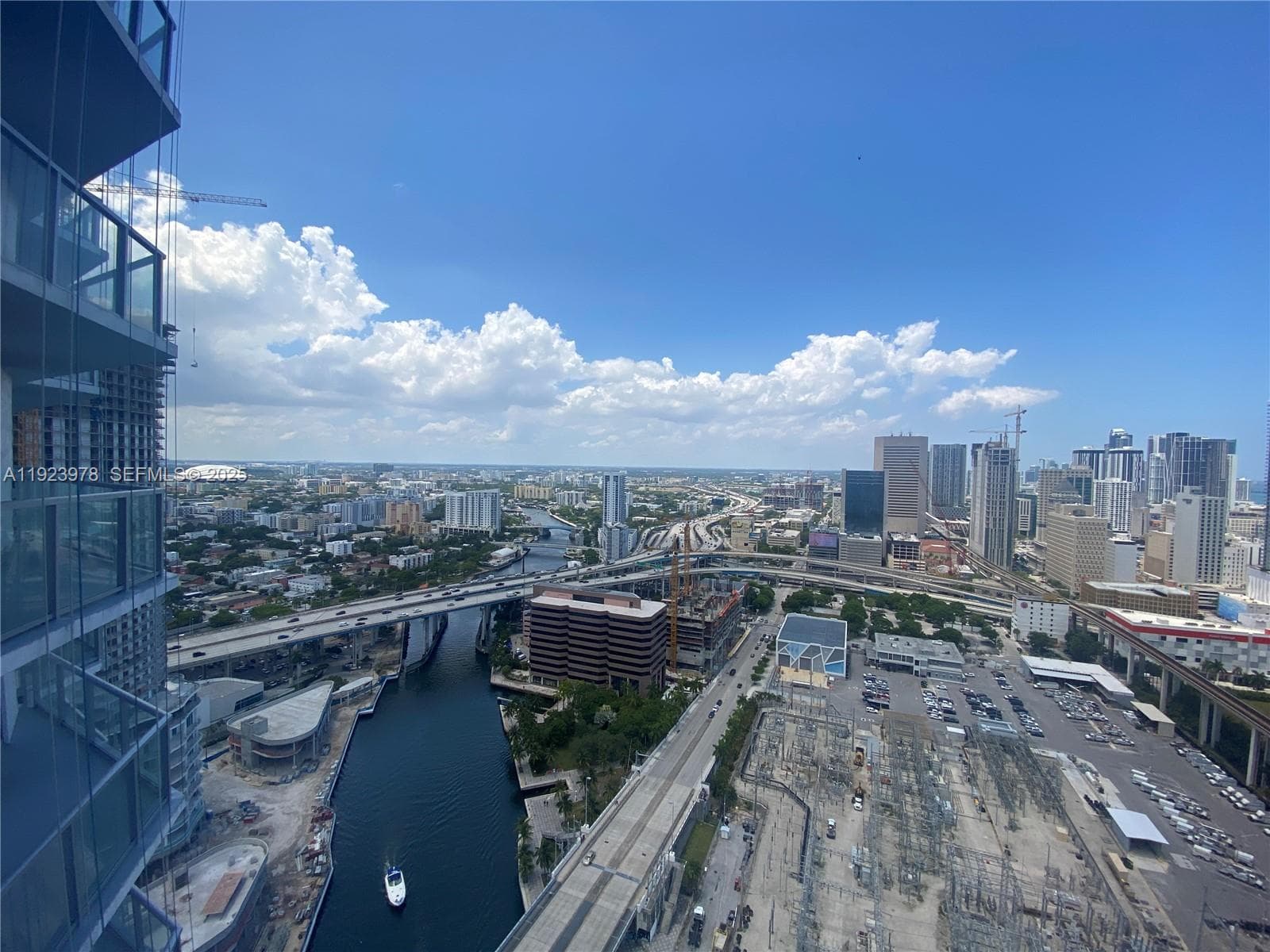Latitude on the River · #3607 in Miami - Photo 15
