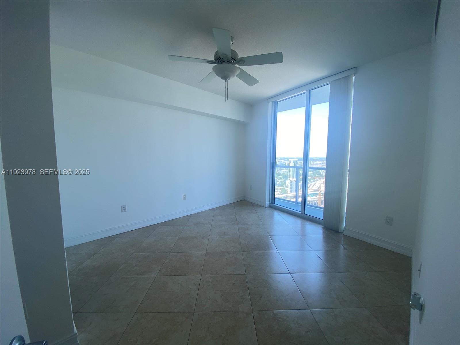 Latitude on the River · #3607 in Miami - Photo 11
