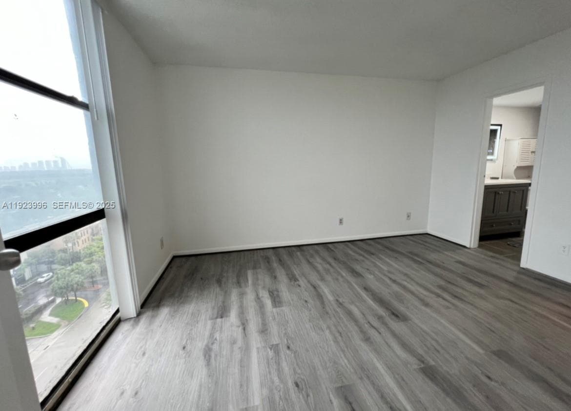SAILBOAT CAY CONDO · #1205 in North Miami - Photo 22