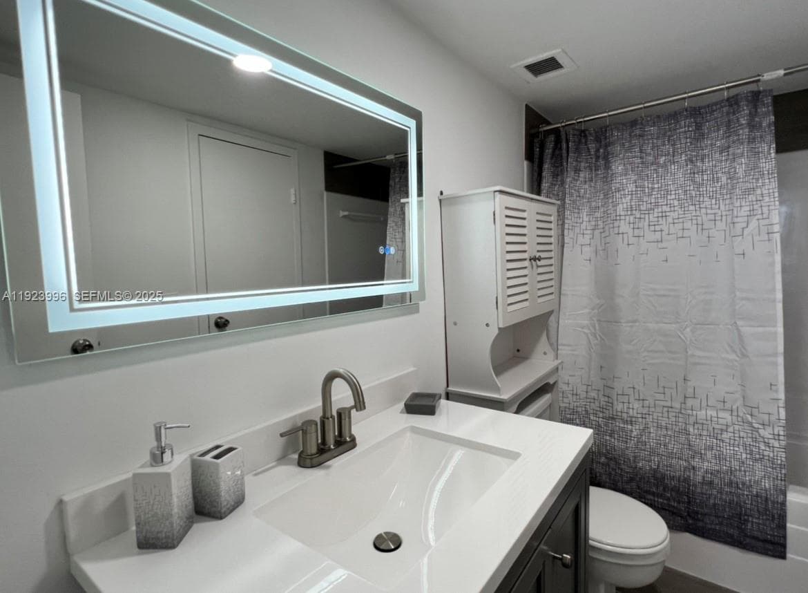 SAILBOAT CAY CONDO · #1205 in North Miami - Photo 28