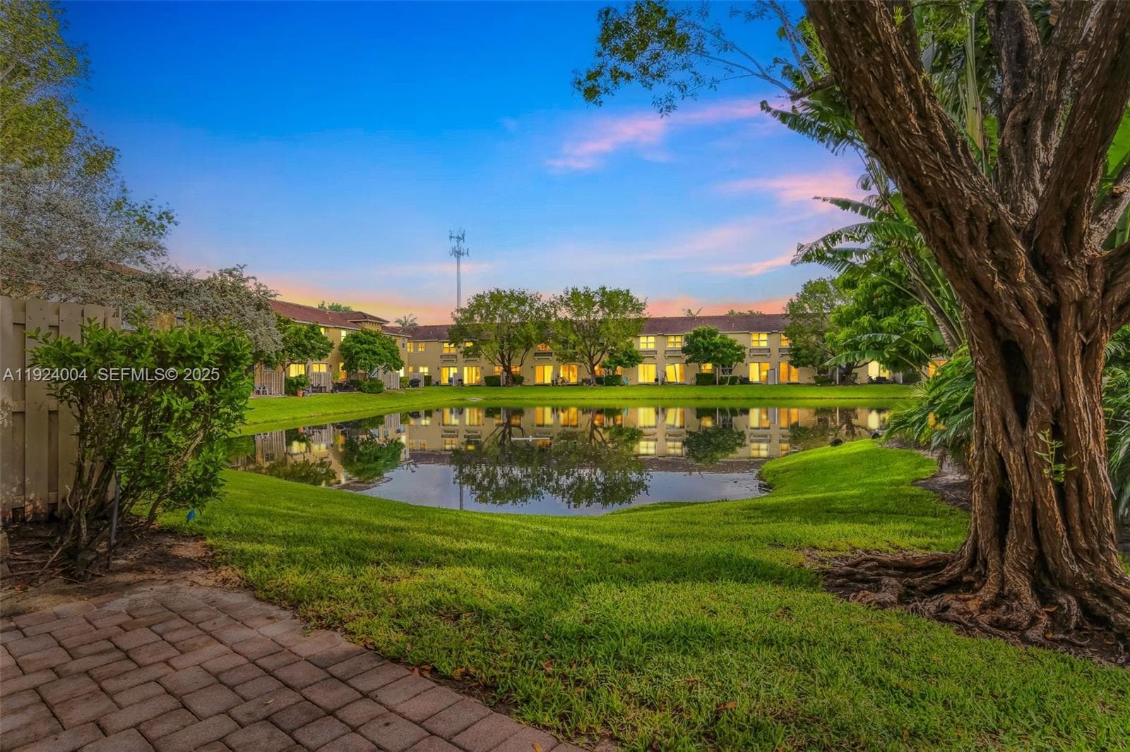 Tuscan Villas · #1002 in Tamarac - Photo 1