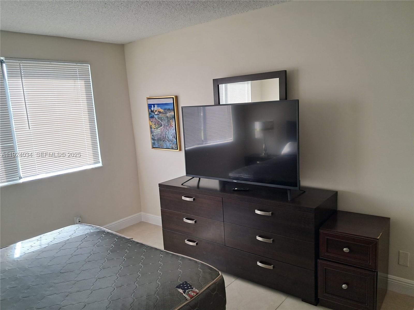 YACHT CLUB CONDO (THE) · #111 in Hallandale Beach - Photo 17