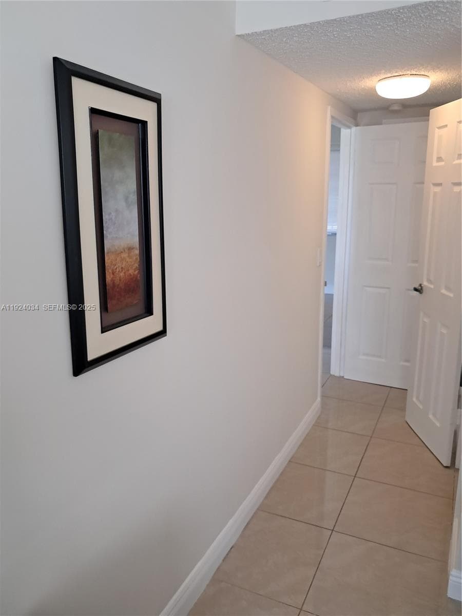 YACHT CLUB CONDO (THE) · #111 in Hallandale Beach - Photo 18