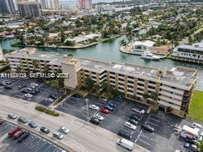 YACHT CLUB CONDO (THE) · #111 in Hallandale Beach - Photo 8