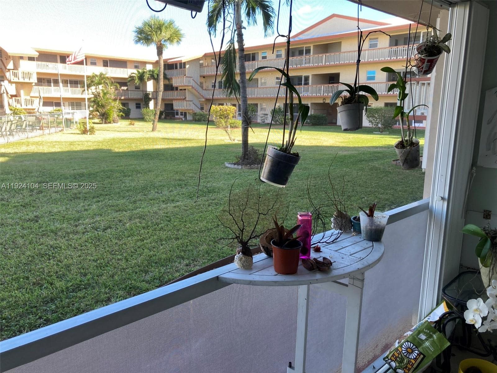 Beverly Hills Condo · #N117 in Hollywood - Photo 27