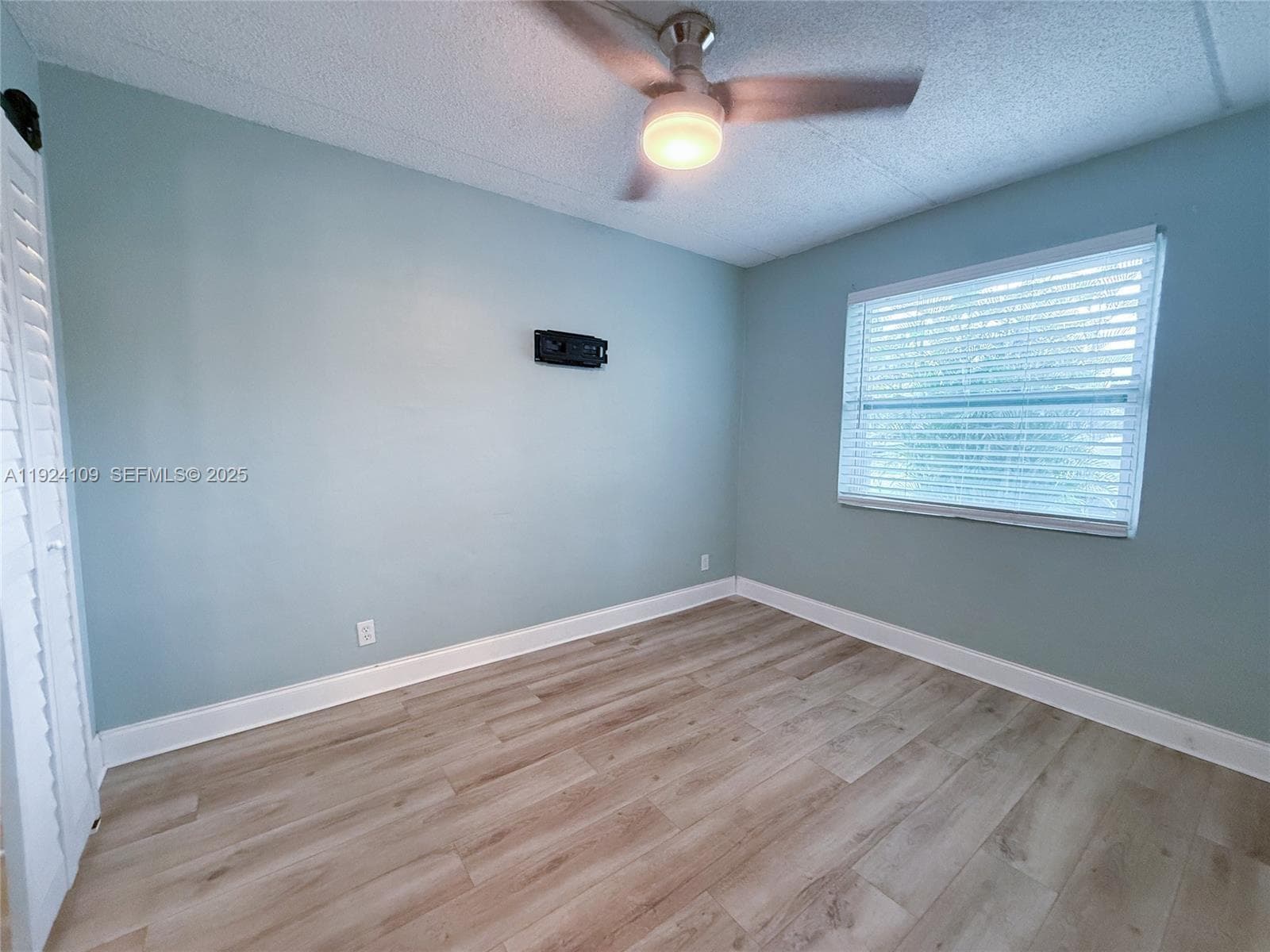 CANAL GROVES CONDO · #105 in Dania Beach - Photo 6
