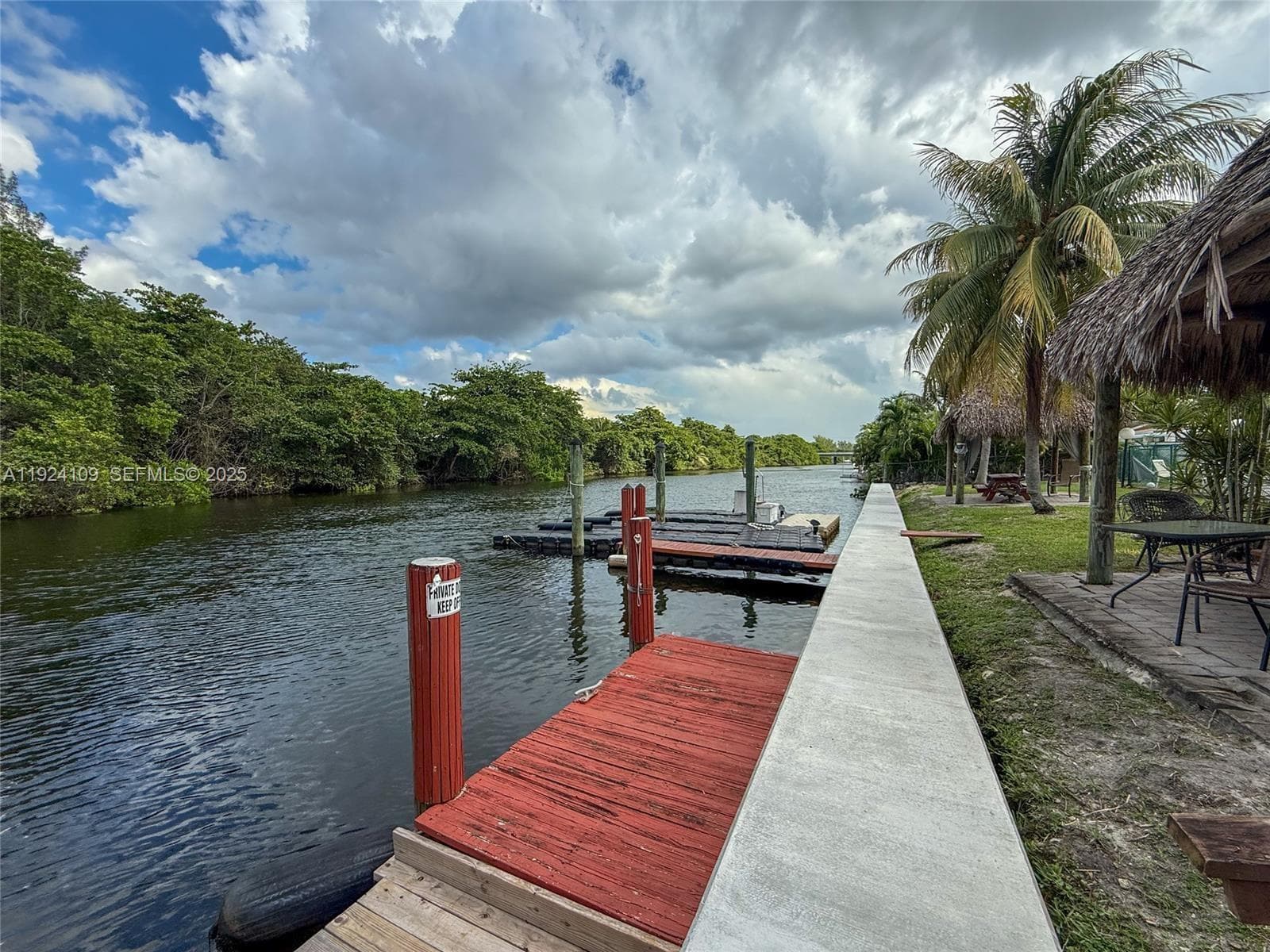 CANAL GROVES CONDO · #105 in Dania Beach - Photo 11