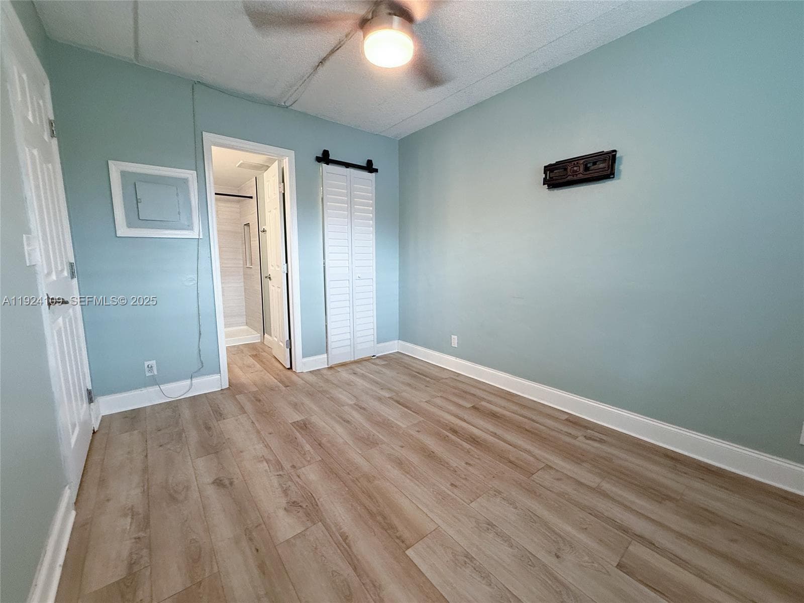 CANAL GROVES CONDO · #105 in Dania Beach - Photo 4