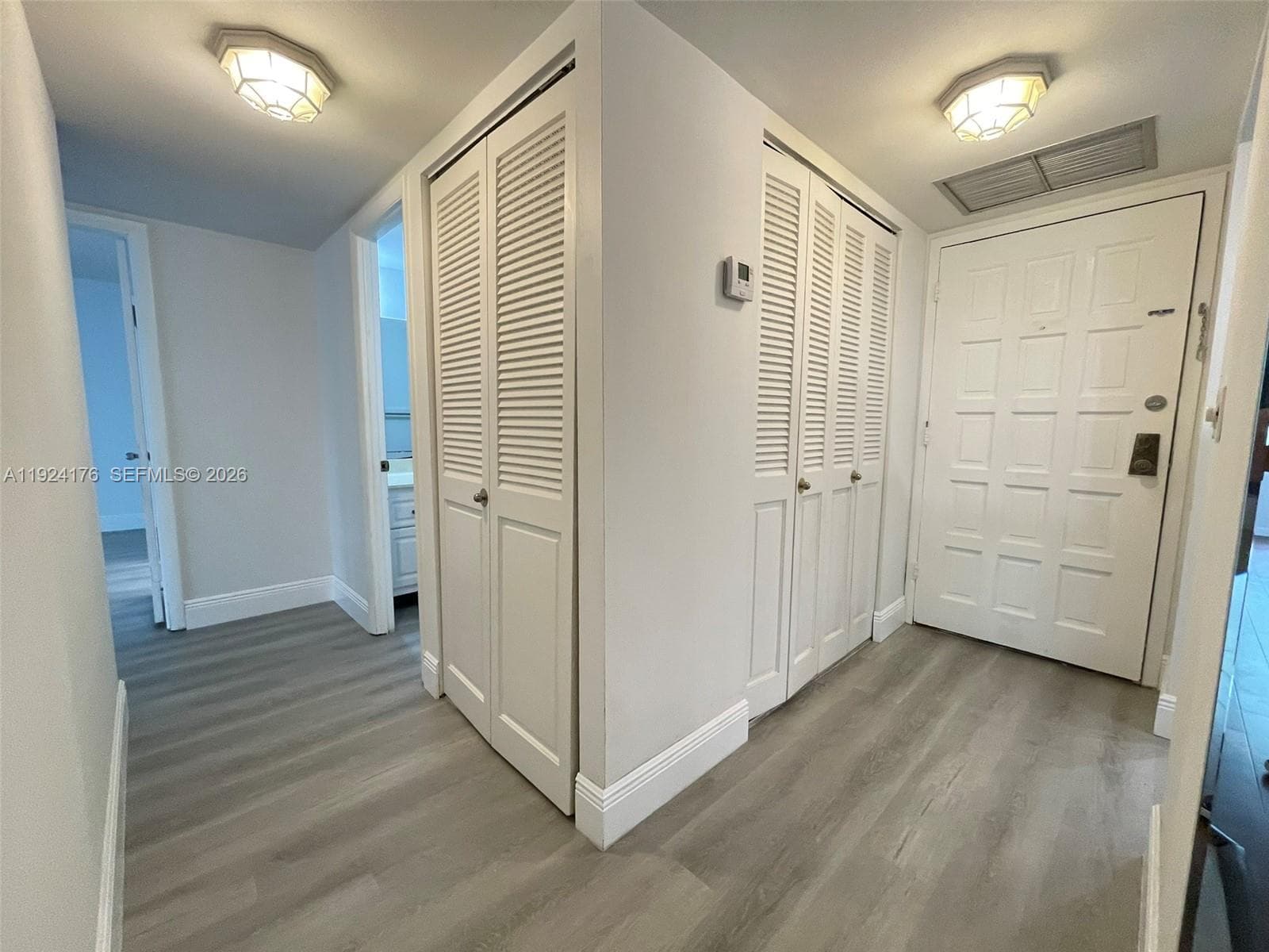 EMERALD HILLS C C APTS CO · #308 in Hollywood - Photo 3