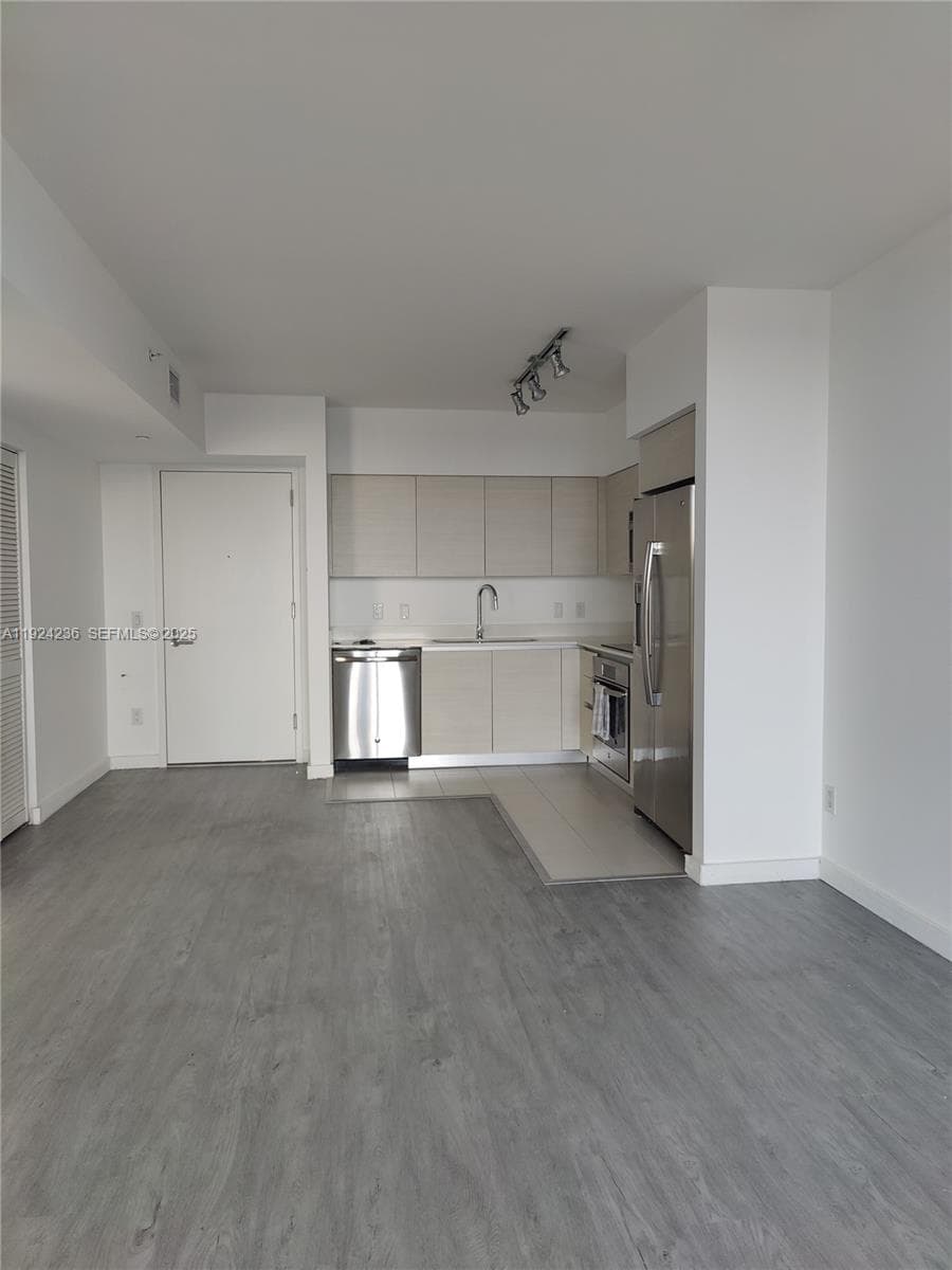 4250 BISCAYNE BOULEVARD C · #514 in Miami - Photo 10