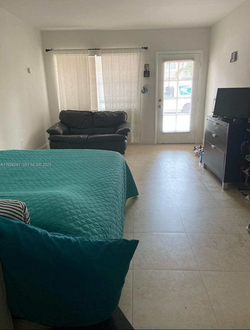 EIGHT PALMS CONDO · #103 in Miami Beach - Photo 2
