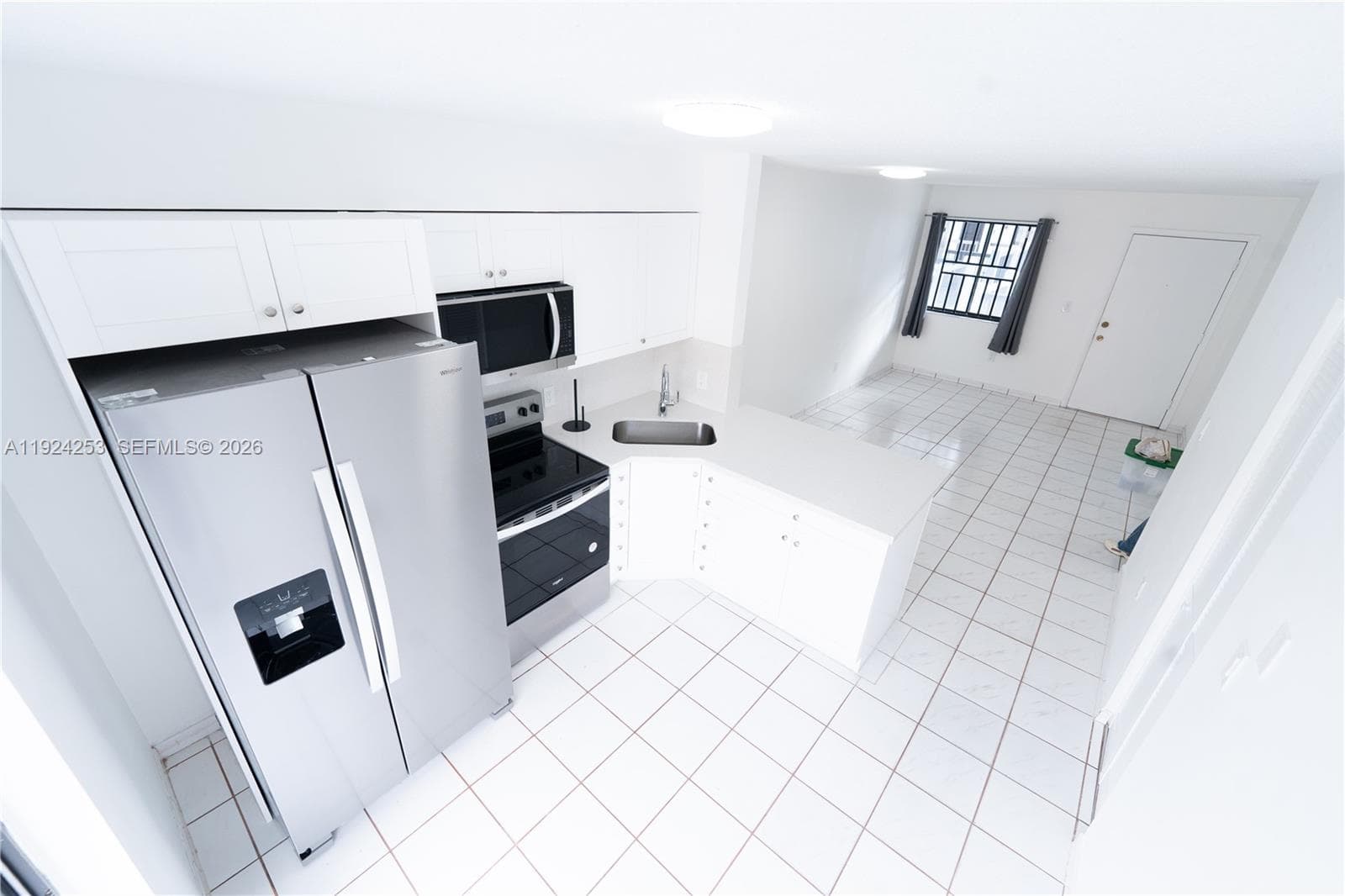 ALAMEDA TOWER I CONDO · #311 in Hialeah - Photo 2
